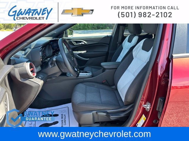 Used 2024 Chevrolet Trax RS w/ Driver Confidence Package FWD image 20