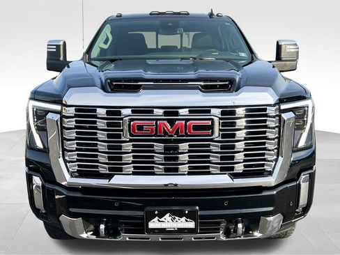 Used 2025 GMC Sierra 2500 Denali image 13