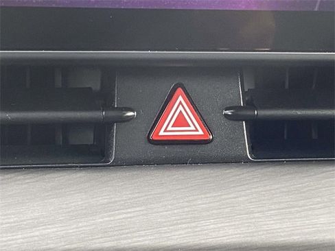 Used 2024 Kia Sportage X-Line w/ X-Line Premium Package image 28