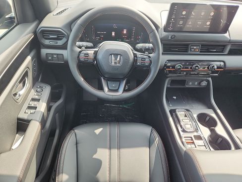 New 2026 Honda Pilot TrailSport image 8