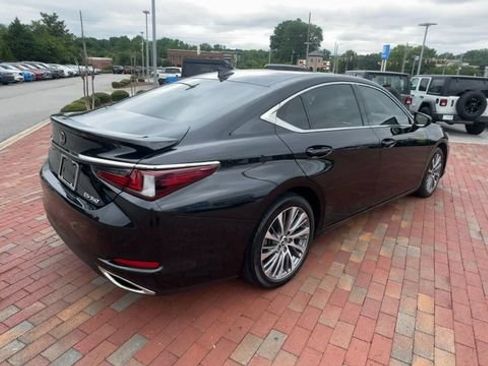 Used 2021 Lexus ES 350 w/ Premium Package FWD image 2