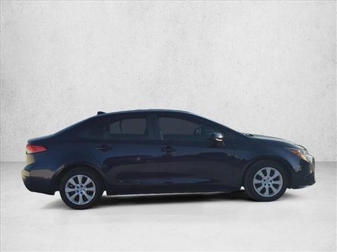 Used 2024 Toyota Corolla LE FWD image 4