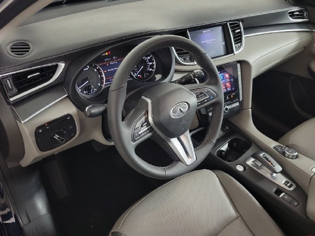 Certified 2025 INFINITI QX50 Luxe AWD/4WD image 39