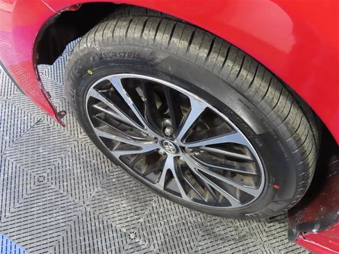 Used 2022 Toyota Camry SE w/ Audio Upgrade Package image 6