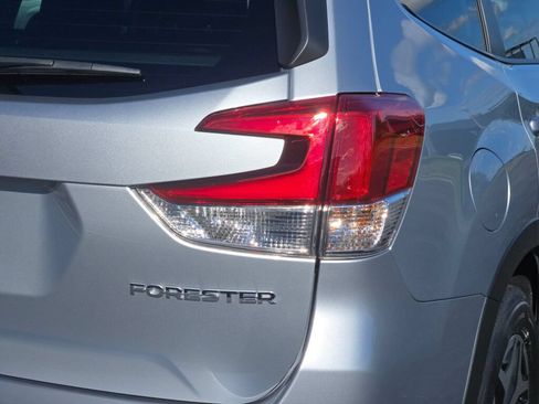 Certified 2023 Subaru Forester Premium AWD/4WD image 12