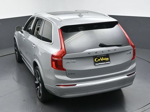 Used 2025 Volvo XC90 B5 Plus w/ Protection Package AWD/4WD image 40