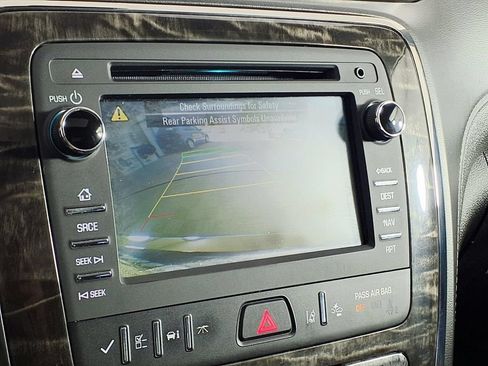 Used 2014 Buick Enclave Premium FWD image 22