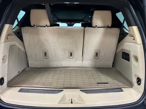 Used 2023 Cadillac Escalade Premium Luxury image 45