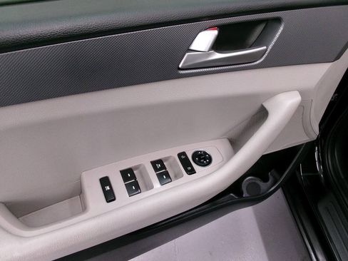 Used 2017 Hyundai Sonata SE FWD image 20