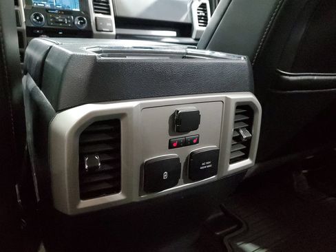 Used 2018 Ford F150 Lariat w/ Equipment Group 502A Luxury AWD/4WD image 24