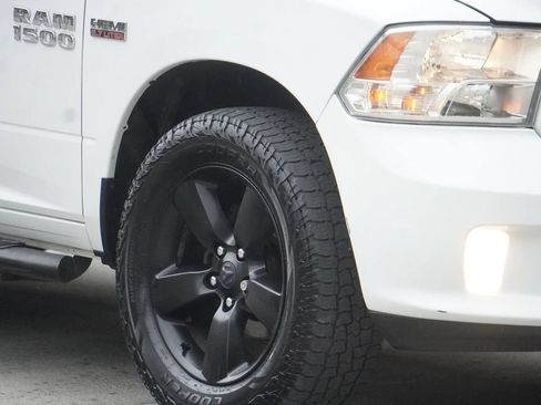 Used 2016 RAM 1500 Express AWD/4WD image 12