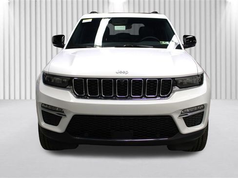New 2025 Jeep Grand Cherokee Limited w/ Luxury Tech Group II image 41