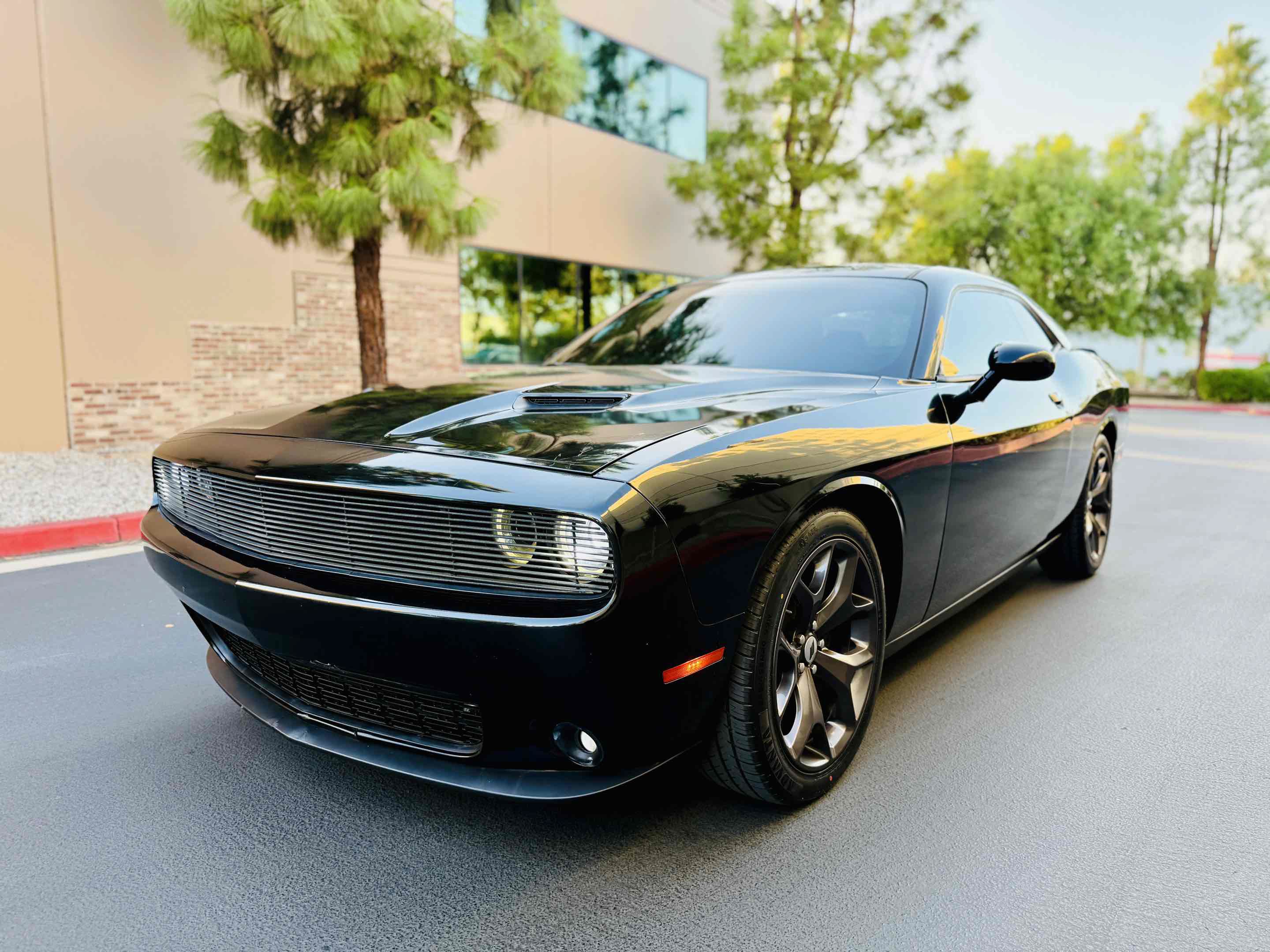 Used 2018 Dodge Challenger R/T RWD image 20