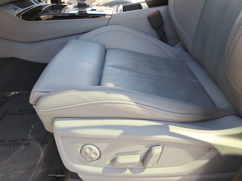 Used 2022 Audi Q5 2.0T Prestige w/ Prestige Package image 32