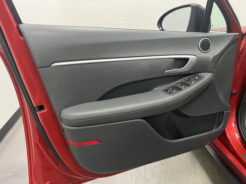 Used 2021 Hyundai Sonata SE image 20