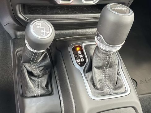 New 2026 Jeep Gladiator Sport AWD/4WD image 34