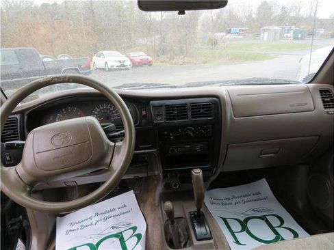 Used 1999 Toyota Tacoma 4x4 Xtracab V6 image 22