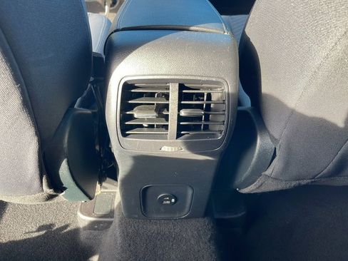 Certified 2020 Ford Escape SE image 30