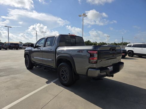 Used 2026 Nissan Frontier PRO-4X w/ Tow Package AWD/4WD image 3