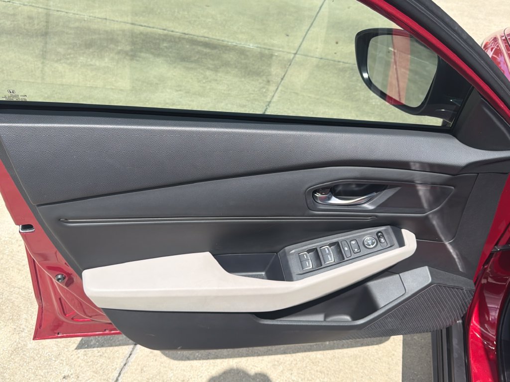 Used 2025 Honda Accord SE image 15