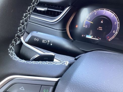 New 2025 Jeep Grand Cherokee Limited image 36