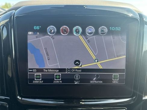 Used 2019 Chevrolet Traverse LT w/ LT Premium Package AWD/4WD image 16