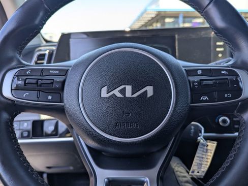 Used 2023 Kia Sportage LX AWD/4WD image 19