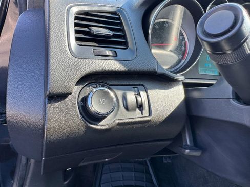 Used 2012 Buick Regal Premium image 12