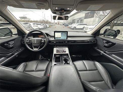 Certified 2022 Lincoln Aviator AWD w/ Premium Package image 16