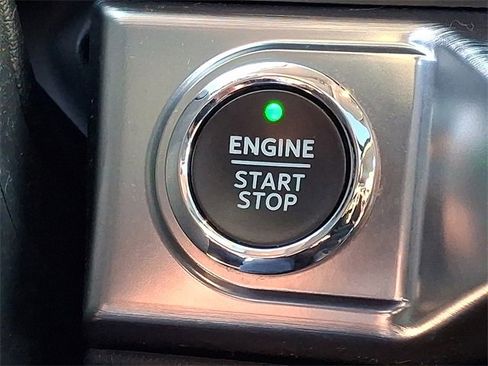 Used 2022 Ford F150 Lariat w/ Equipment Group 502A High image 24