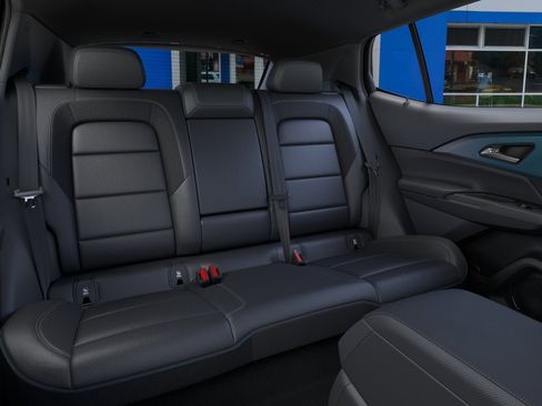New 2026 Chevrolet Equinox EV LT FWD image 17
