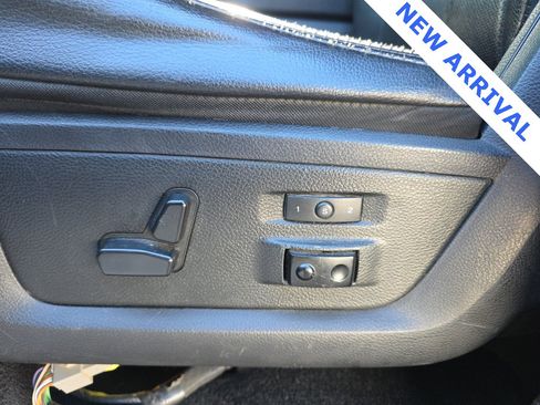 Used 2018 RAM 3500 Laramie w/ Convenience Group image 10