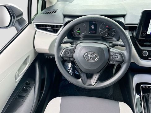 Used 2024 Toyota Corolla LE image 20