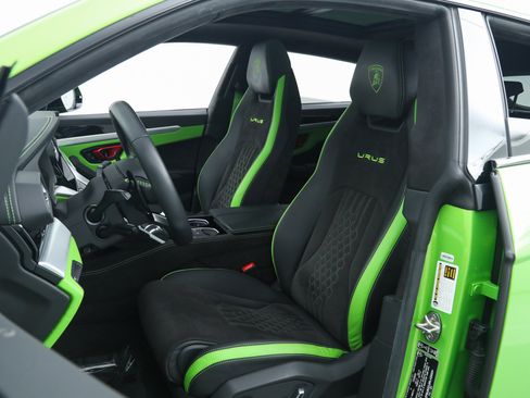 Used 2024 Lamborghini Urus S AWD/4WD image 25