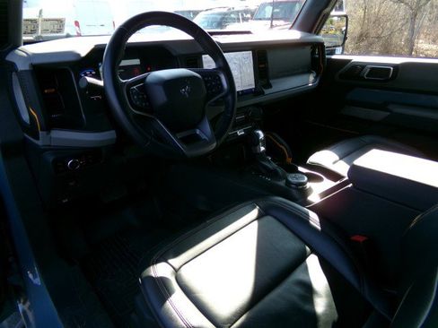Used 2023 Ford Bronco Badlands image 14