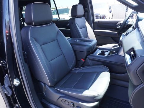 Used 2023 Chevrolet Tahoe Premier AWD/4WD image 13