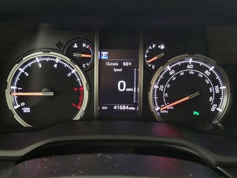 Used 2022 Toyota 4Runner Limited image 22