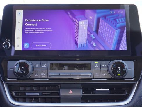 Certified 2025 Toyota Grand Highlander FWD image 18