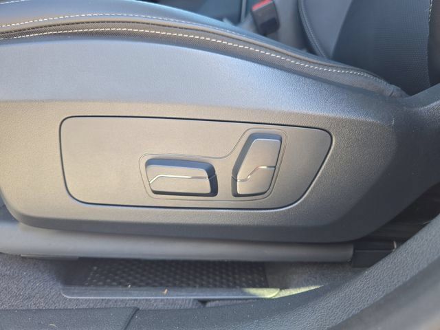 Used 2026 BMW X2 xDrive28i AWD/4WD image 18