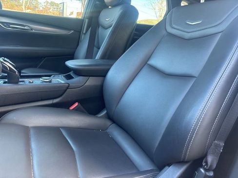 Certified 2023 Cadillac XT5 Luxury FWD image 11