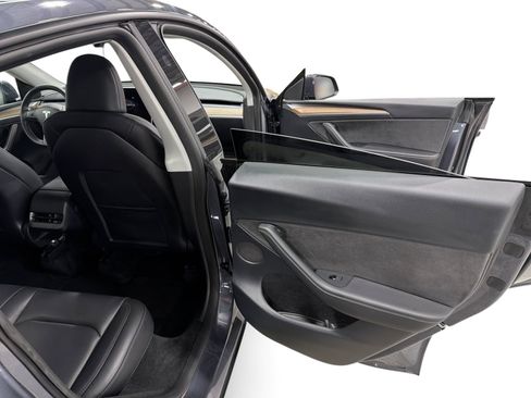Certified 2023 Tesla Model Y Long Range AWD/4WD image 12