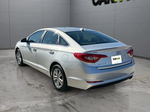 Used 2015 Hyundai Sonata SE w/ Option Group 09 FWD image 8