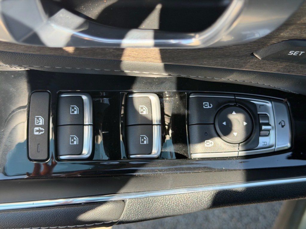 Used 2023 Kia Sorento SX Prestige AWD/4WD image 14
