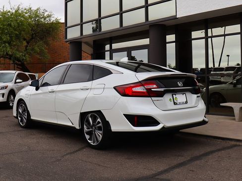 Used 2018 Honda Clarity Plug-In Hybrid image 9