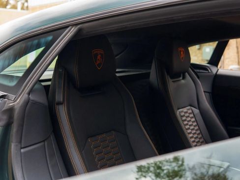 Used 2024 Lamborghini Urus S AWD/4WD image 35