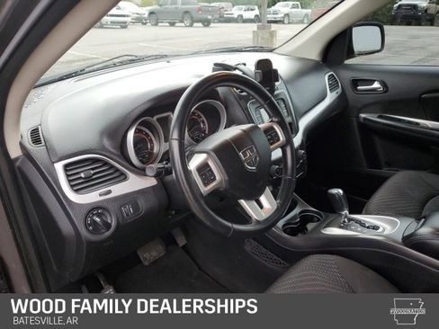 Used 2018 Dodge Journey SE w/ Popular Equipment Group image 12