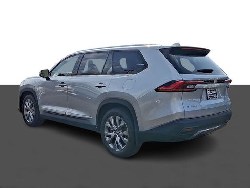 Used 2024 Toyota Grand Highlander AWD Hybrid image 5