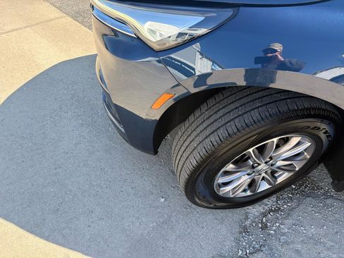 Used 2023 Buick Enclave Essence image 58