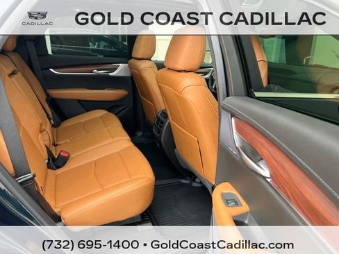 Certified 2025 Cadillac XT5 Premium Luxury w/ LPO, Floor Liner Package AWD/4WD image 8