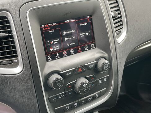 Used 2020 Dodge Durango SXT image 34